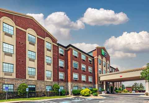 Exterior Holiday Inn Express & Suites TULSA S BROKEN ARROW HWY 51, an IHG Hotel