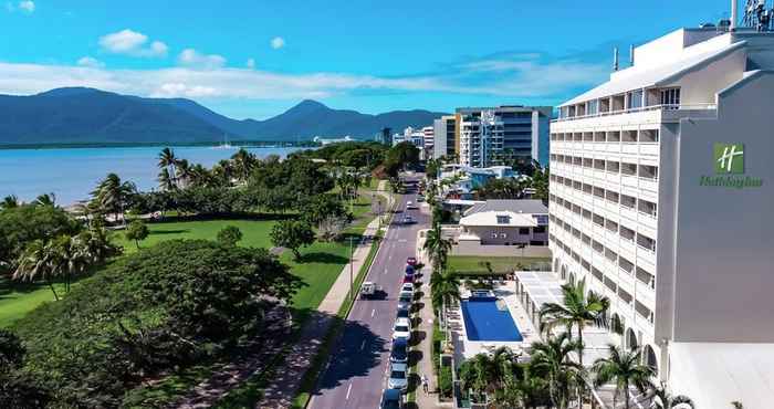 Nearby View and Attractions Holiday Inn CAIRNS HARBOURSIDE, an IHG Hotel