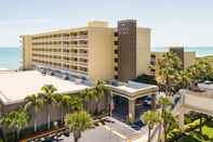 Exterior Crowne Plaza MELBOURNE-OCEANFRONT, an IHG Hotel