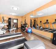 Fitness Center 4 Holiday Inn Express PORTLAND SE - CLACKAMAS AREA, an IHG Hotel