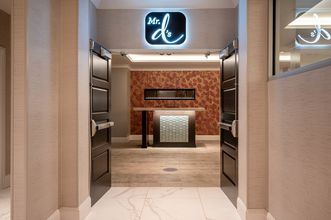 Lobi 4 Crowne Plaza ALBANY - THE DESMOND HOTEL by IHG, an IHG Hotel