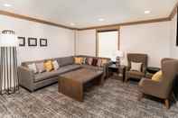 Common Space Staybridge Suites TEMECULA - WINE COUNTRY, an IHG Hotel