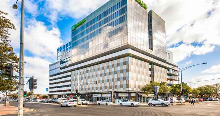 Luar Bangunan Holiday Inn WERRIBEE, an IHG Hotel