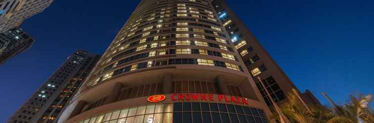 Exterior Crowne Plaza MANILA GALLERIA, an IHG Hotel