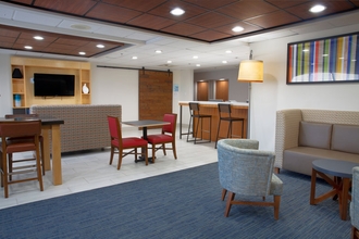 Lobby 4 Holiday Inn Express & Suites DAYTON-HUBER HEIGHTS, an IHG Hotel