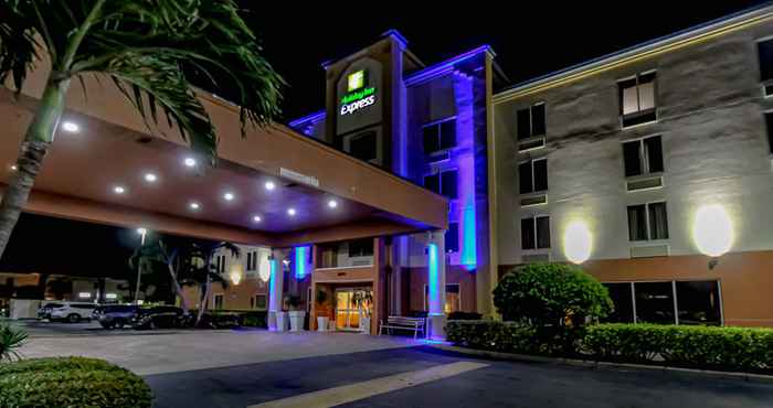 ภายนอกอาคาร Holiday Inn Express & Suites COCOA BEACH, an IHG Hotel