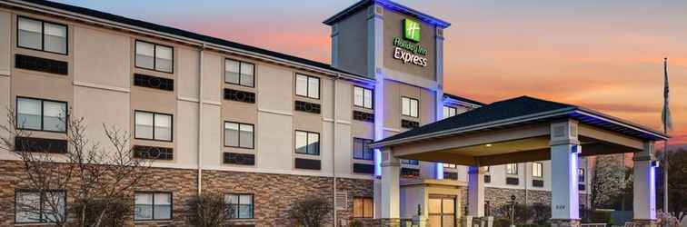 Exterior Holiday Inn Express MARSHALL, an IHG Hotel