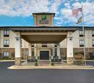 Exterior 4 Holiday Inn Express MARSHALL, an IHG Hotel