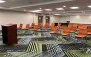 Functional Hall 7 Holiday Inn Express & Suites MIDDLETOWN, an IHG Hotel