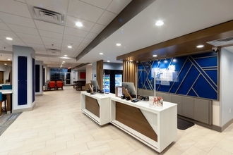 Lobby 4 Holiday Inn Express & Suites HARRISONBURG – UNIVERSITY AREA, an IHG Hotel