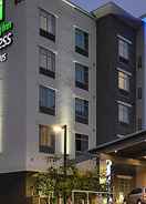 EXTERIOR_BUILDING Holiday Inn Express & Suites JACKSONVILLE-CAMP LEJEUNE AREA, an IHG Hotel