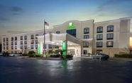 Exterior 3 Holiday Inn SAVANNAH S - I-95 GATEWAY, an IHG Hotel