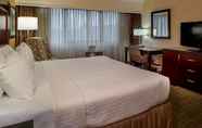 Bedroom 5 Crowne Plaza ST. LOUIS AIRPORT, an IHG Hotel