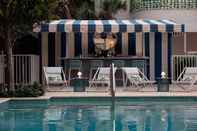 Swimming Pool Kimpton SHOREBREAK FORT LAUDERDALE, an IHG Hotel