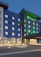 EXTERIOR_BUILDING Holiday Inn GLENDALE - STADIUM & ENT DIST, an IHG Hotel