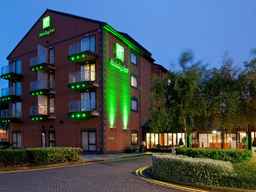 Holiday Inn HULL MARINA, an IHG Hotel, ₱ 4,688.18