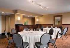 Functional Hall 4 Crowne Plaza ENGLEWOOD by IHG, an IHG Hotel