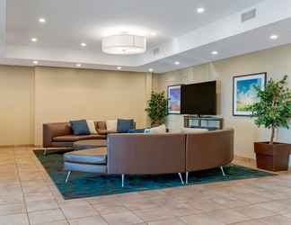 Lobby 2 Candlewood Suites READING