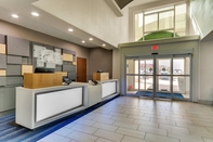 Lobby Holiday Inn Express & Suites LAKE WORTH NW LOOP 820, an IHG Hotel