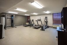 Fitness Center Holiday Inn Express NEWARK AIRPORT – ELIZABETH by IHG, an IHG Hotel