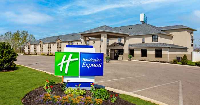 ภายนอกอาคาร Holiday Inn Express LONDON-I-70, an IHG Hotel