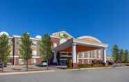 Bangunan 2 Holiday Inn Express & Suites WOODHAVEN, an IHG Hotel