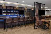 Bar, Kafe dan Lounge Holiday Inn HASBROUCK HEIGHTS-MEADOWLANDS, an IHG Hotel