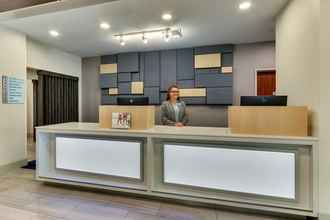 Lobi 4 Holiday Inn Express & Suites WAXAHACHIE, an IHG Hotel