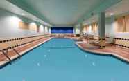 Swimming Pool 5 Candlewood Suites WEST SPRINGFIELD