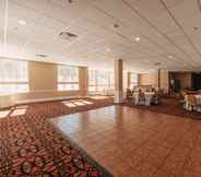 Restaurant 2 Holiday Inn Club Vacations MOUNT ASCUTNEY RESORT, an IHG Hotel