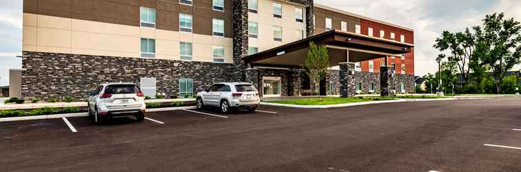 Bangunan Holiday Inn Express & Suites DAYTON EAST - BEAVERCREEK, an IHG Hotel