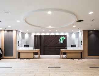 Lobi 2 Holiday Inn NEWARK INTERNATIONAL AIRPORT, an IHG Hotel