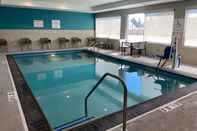 Swimming Pool avid hotel CHICAGO O’HARE – DES PLAINES