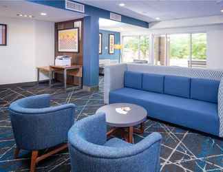 Lobby 2 Holiday Inn Express & Suites BREVARD – CITY CENTER, an IHG Hotel