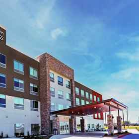 Hotel Exterior1Holiday Inn Express & Suites HOUSTON SW - ROSENBERG by IHG, an IHG Hotel,Fort Bend County Fairgrounds飯店