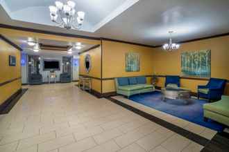 Lobby 4 Holiday Inn Express & Suites HINESVILLE EAST - FORT STEWART, an IHG Hotel