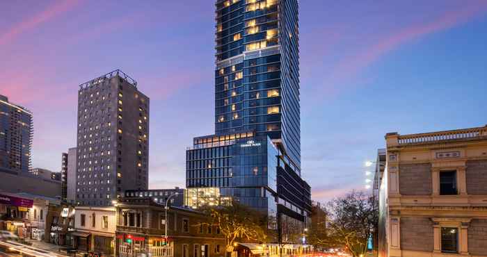 Exterior Crowne Plaza ADELAIDE, an IHG Hotel