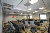 Functional Hall Holiday Inn Express & Suites CHARLESTON-NORTH, an IHG Hotel
