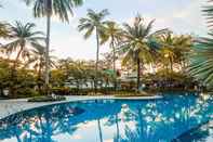 Kolam Renang Holiday Inn Resort PHUKET, an IHG Hotel