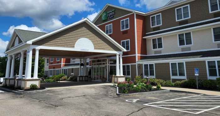 Exterior Holiday Inn Express & Suites ROCHESTER, an IHG Hotel