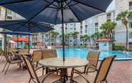 Swimming Pool 2 Holiday Inn Resort ORLANDO LAKE BUENA VISTA, an IHG Hotel