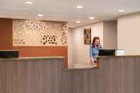 Lobby Candlewood Suites WATERTOWN-FORT DRUM