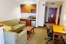 公共空間 Holiday Inn Express & Suites PORTLAND-NW DOWNTOWN by IHG, an IHG Hotel