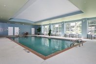 Swimming Pool Holiday Inn Express & Suites CHARLOTTE SOUTHEAST - MATTHEWS, an IHG Hotel