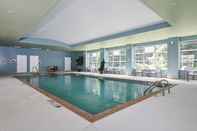 Swimming Pool Holiday Inn Express & Suites CHARLOTTE SOUTHEAST - MATTHEWS, an IHG Hotel