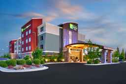 Holiday Inn Express & Suites BUTTE, an IHG Hotel, Rp 3.290.388