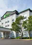 EXTERIOR_BUILDING Holiday Inn Hotel & Suites Overland Park - Convention Center, an IHG Hotel