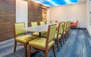 Functional Hall 4 Holiday Inn Express & Suites MACON - I-475, an IHG Hotel