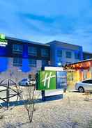 Welcome to Our Hotel in Blythe, CA. Holiday Inn Express & Suites BLYTHE, an IHG Hotel