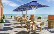 Khác 6 Holiday Inn Resort LUMINA ON WRIGHTSVILLE BEACH, an IHG Hotel